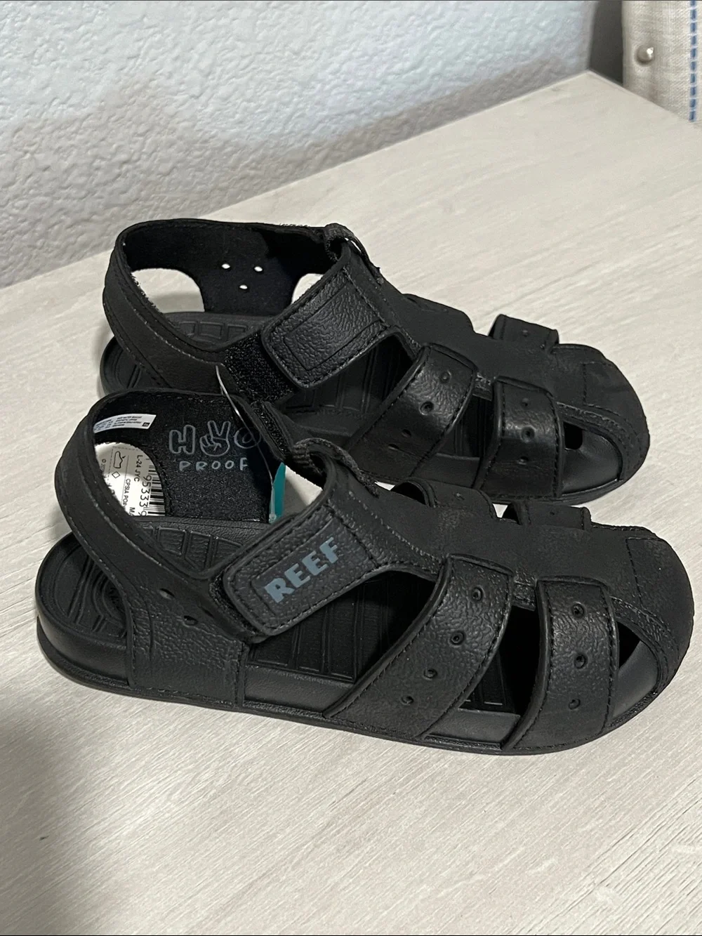 Reef Kids Black Hook-and-Loop Fisherman Sandals US Kids Size 13 Water Friendly